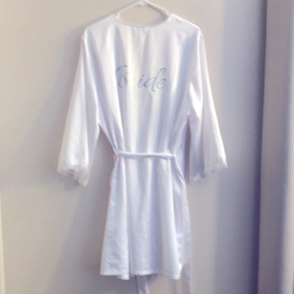 Bride Robe - Picture 4 of 5
